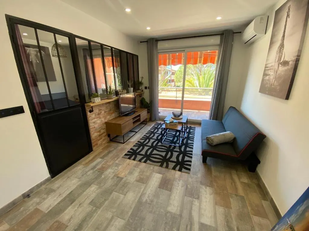 Appartement Vue Mer Avec Place De Parking Privee Sainte-Maxime 0*,  France
