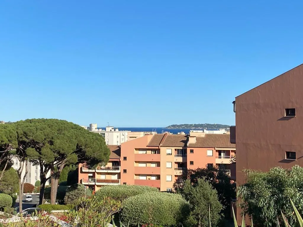 Appartement Vue Mer Avec Place De Parking Privee Sainte-Maxime France